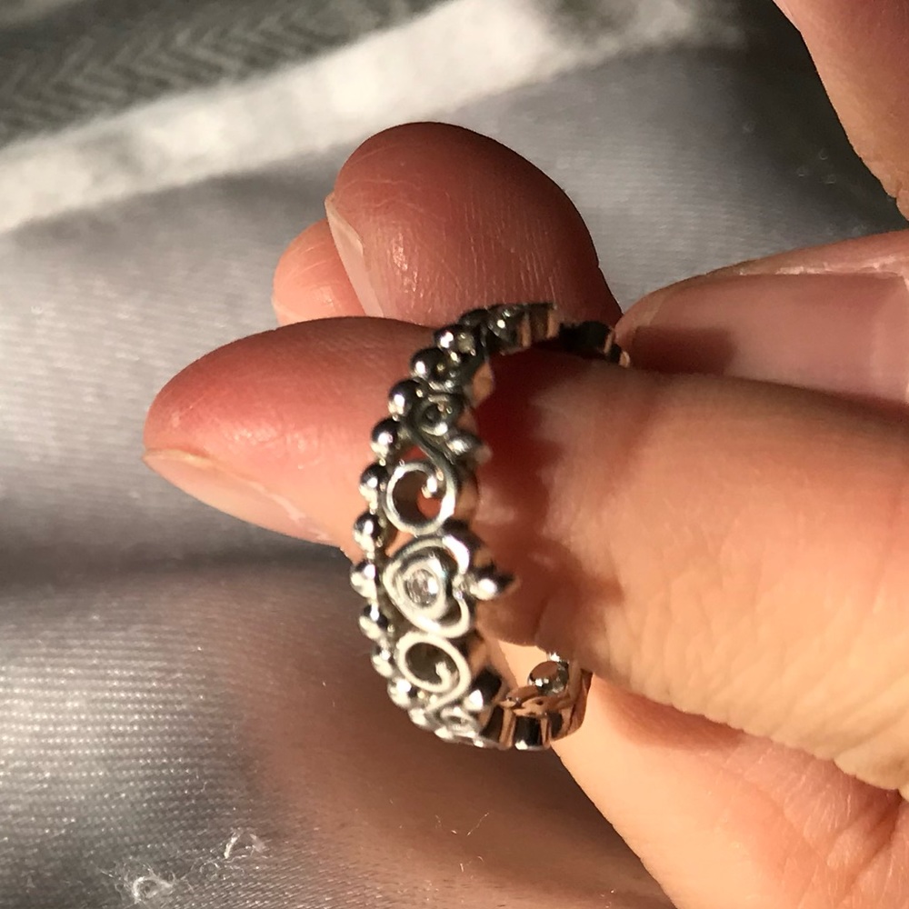 Sterling silver crown heart detailing shape ring 6